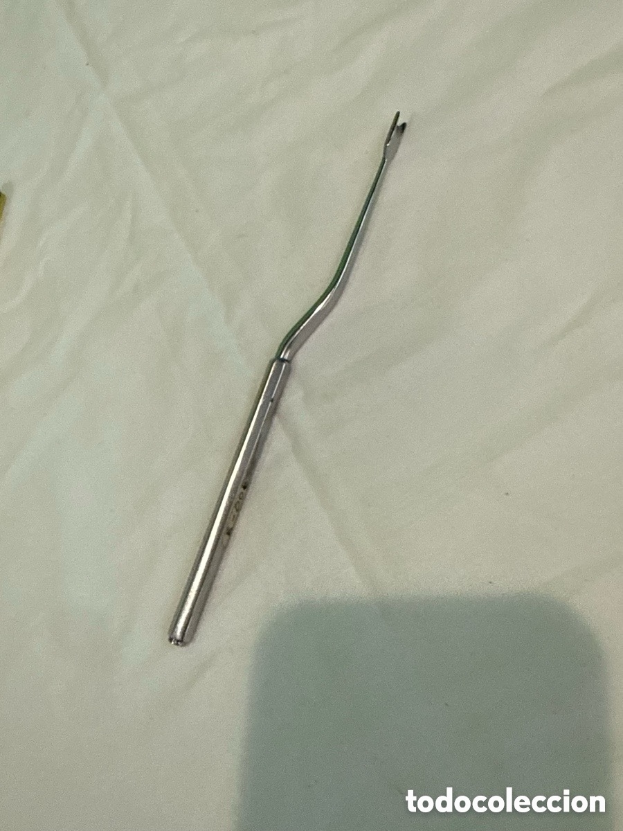 Oggetti Antichi: Instrumental m&eacute;dico quir&uacute;rgico ALPHA acero inoxidable profesional curvo 20 cm