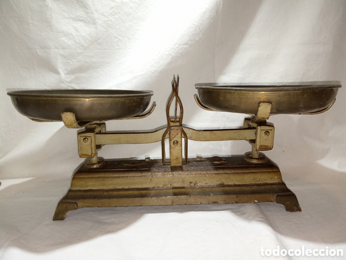 Antiguidades: ANTIGUA BALANZA DE BRONCE