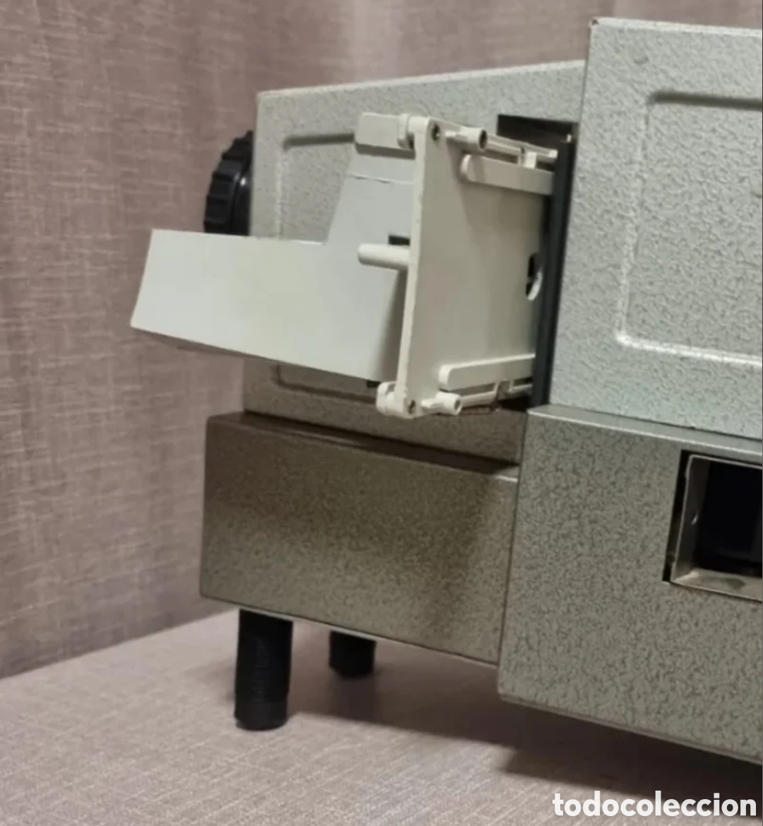 Antig&uuml;edades: Proyector de diapositivas (LE CRAT R 750).FUNCIONA - Foto 4