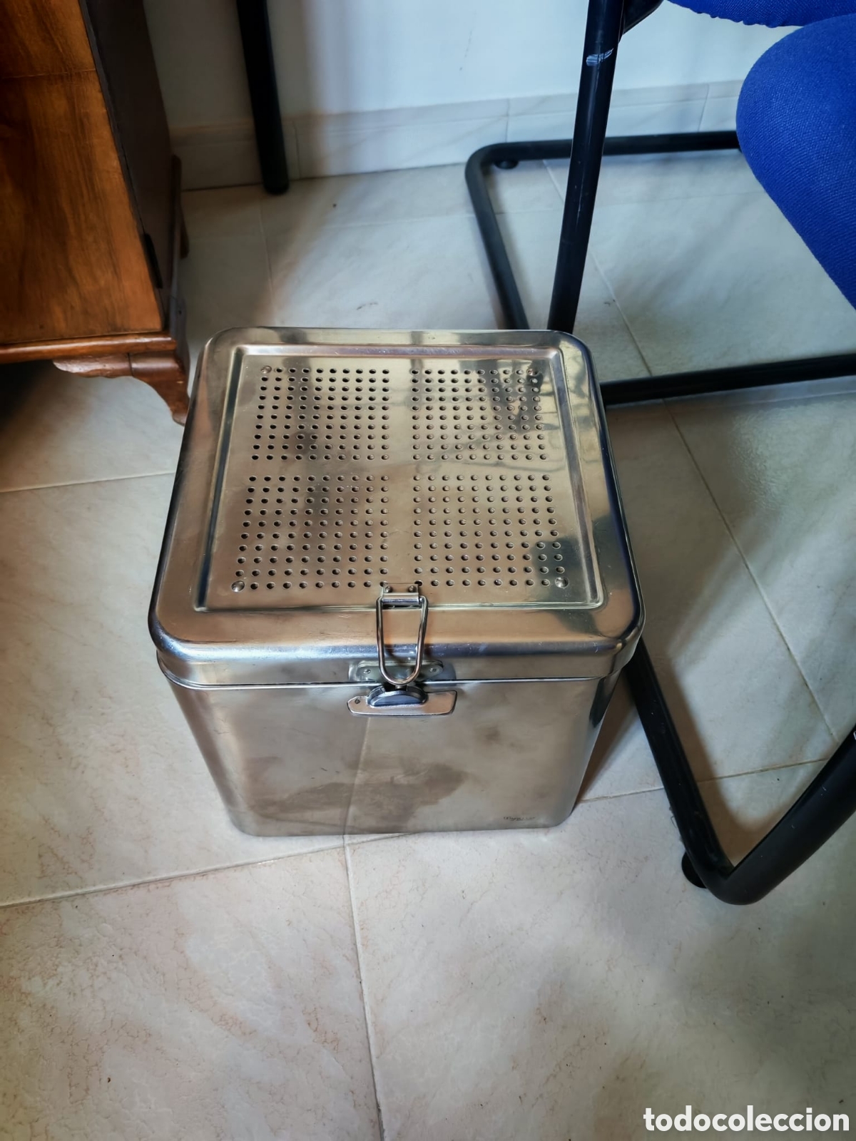 Antig&uuml;edades: Set Quir&uacute;rgico Aesculap G-3004 + Fijaci&oacute;n Synthes + Caja INOX . Veterinaria