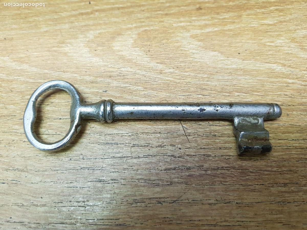 Antig&uuml;edades: ANTIGUA LLAVE-LARGO 12,50 CM