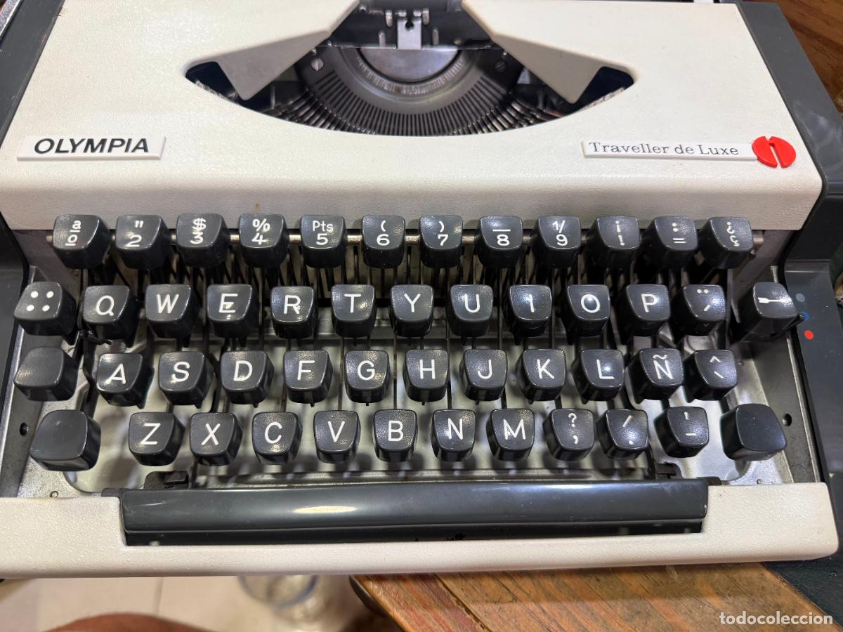 Antig&uuml;edades: MAQUINA DE ESCRIBIR OLYMPIA - Foto 2