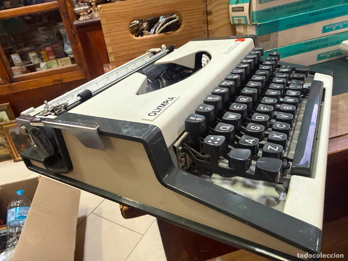 Antig&uuml;edades: MAQUINA DE ESCRIBIR OLYMPIA - Foto 4