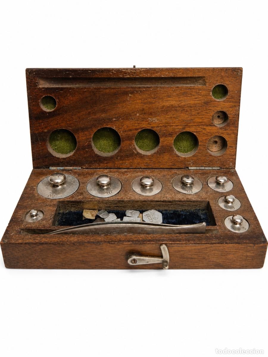 Antiguidades: Antiguo Juego de Pesas de Precisi&oacute;n para Balanza -Farmacia, Joyer&iacute;a - 50g, 20g, 10g y 5g Fracciones