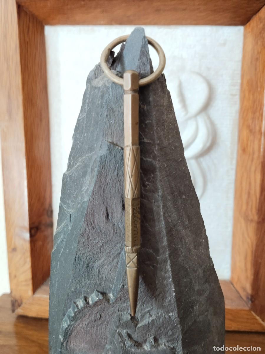 Antig&uuml;edades: Curioso clavo o puntero en bronce con nombre grabado. Figueredo Gon&ccedil;alves. Punz&oacute;n Portugal.