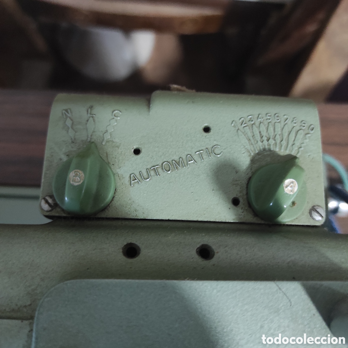 Antig&uuml;edades: M&aacute;quina de Coser REFREY &ndash; Modelo Transforma 427 - Foto 8