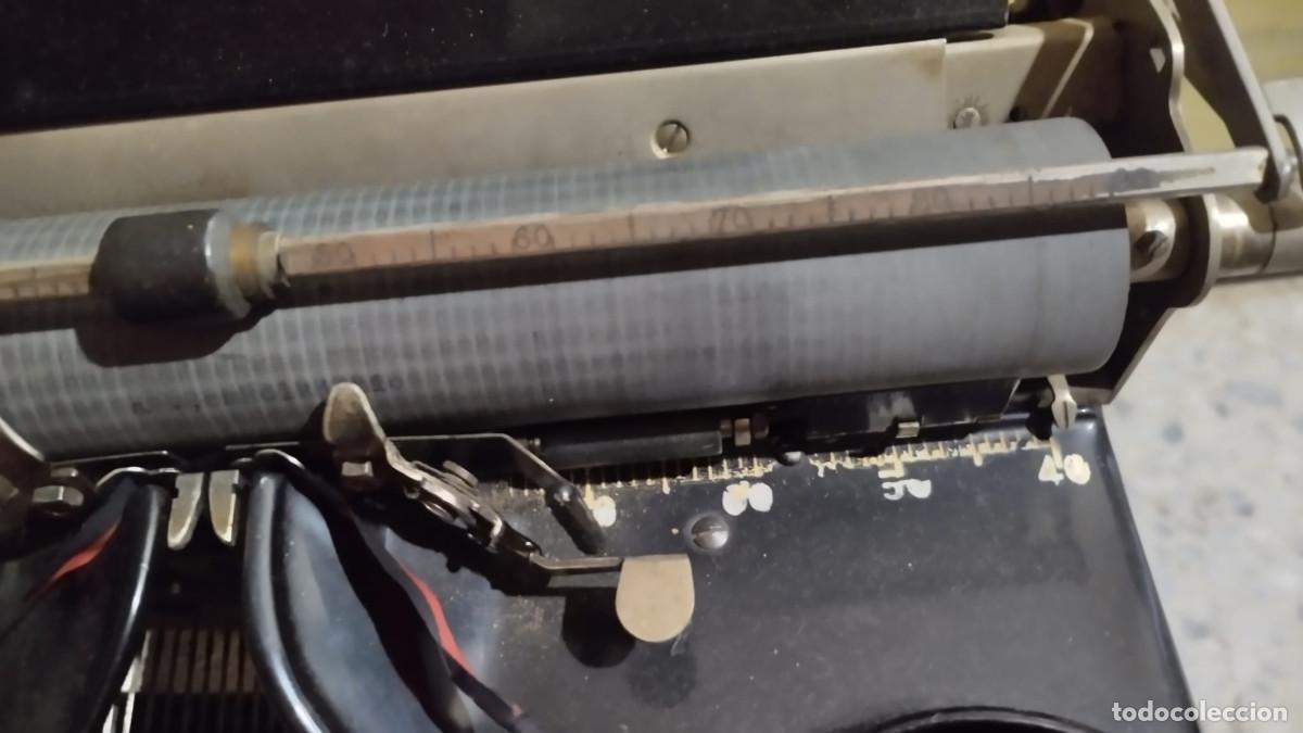 Antig&uuml;edades: M&aacute;quina de escribir Royal 10 - Foto 5