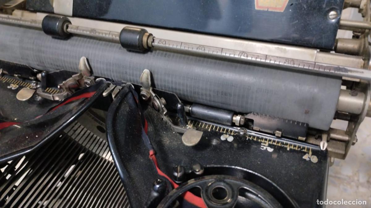 Antig&uuml;edades: M&aacute;quina de escribir Royal 10 - Foto 11