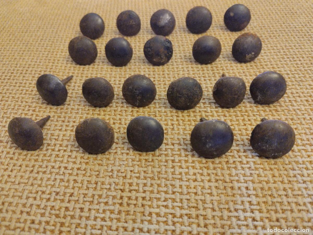 Antig&uuml;edades: Lote clavos muy antiguos - Foto 2