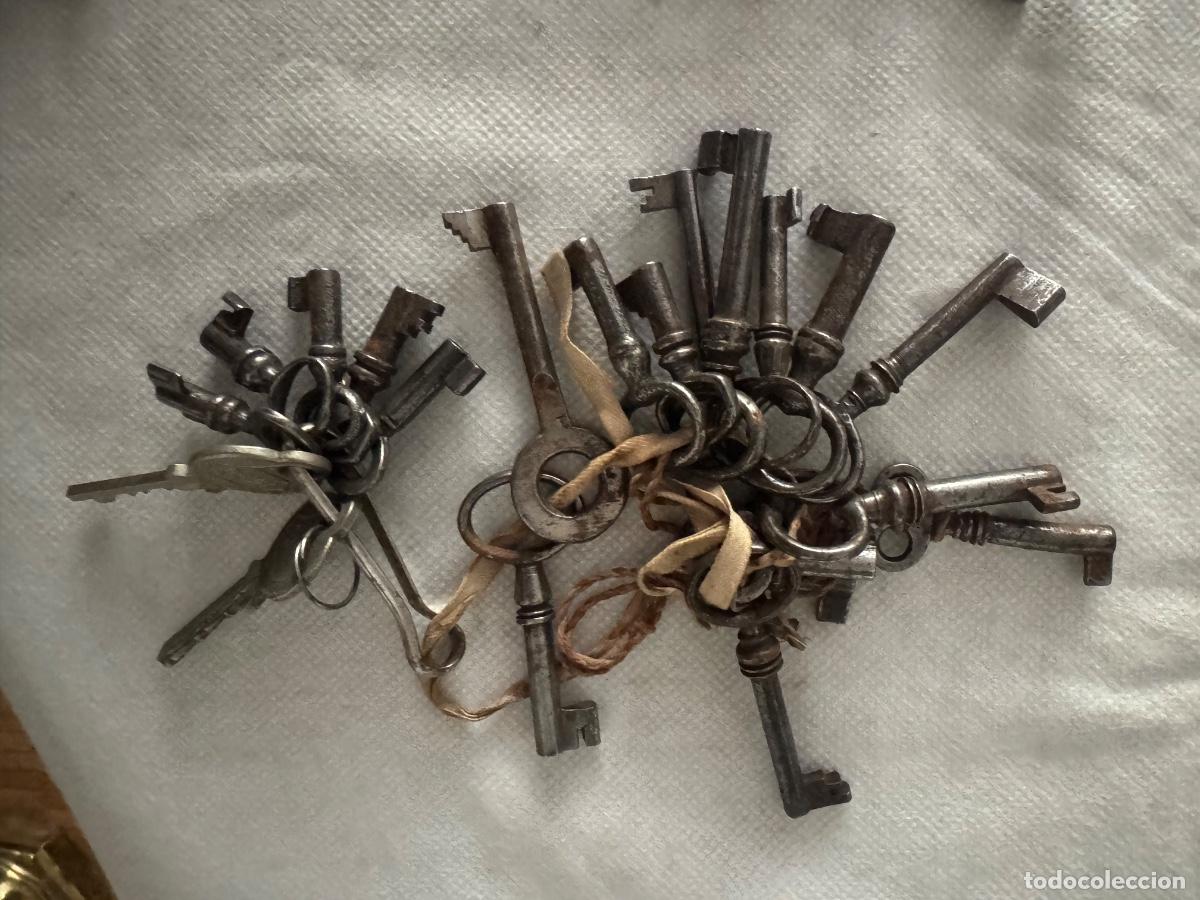 Antig&uuml;edades: Lote 20 llaves antiguas hierro 5/6 cm