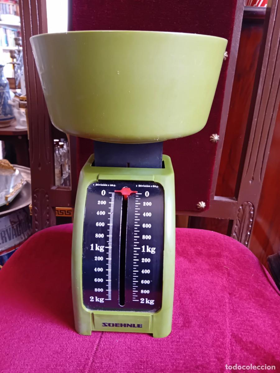 Antiquit&eacute;s: B&aacute;scula de pl&aacute;stico y hierro marca Soehnle de cada de los 70/80