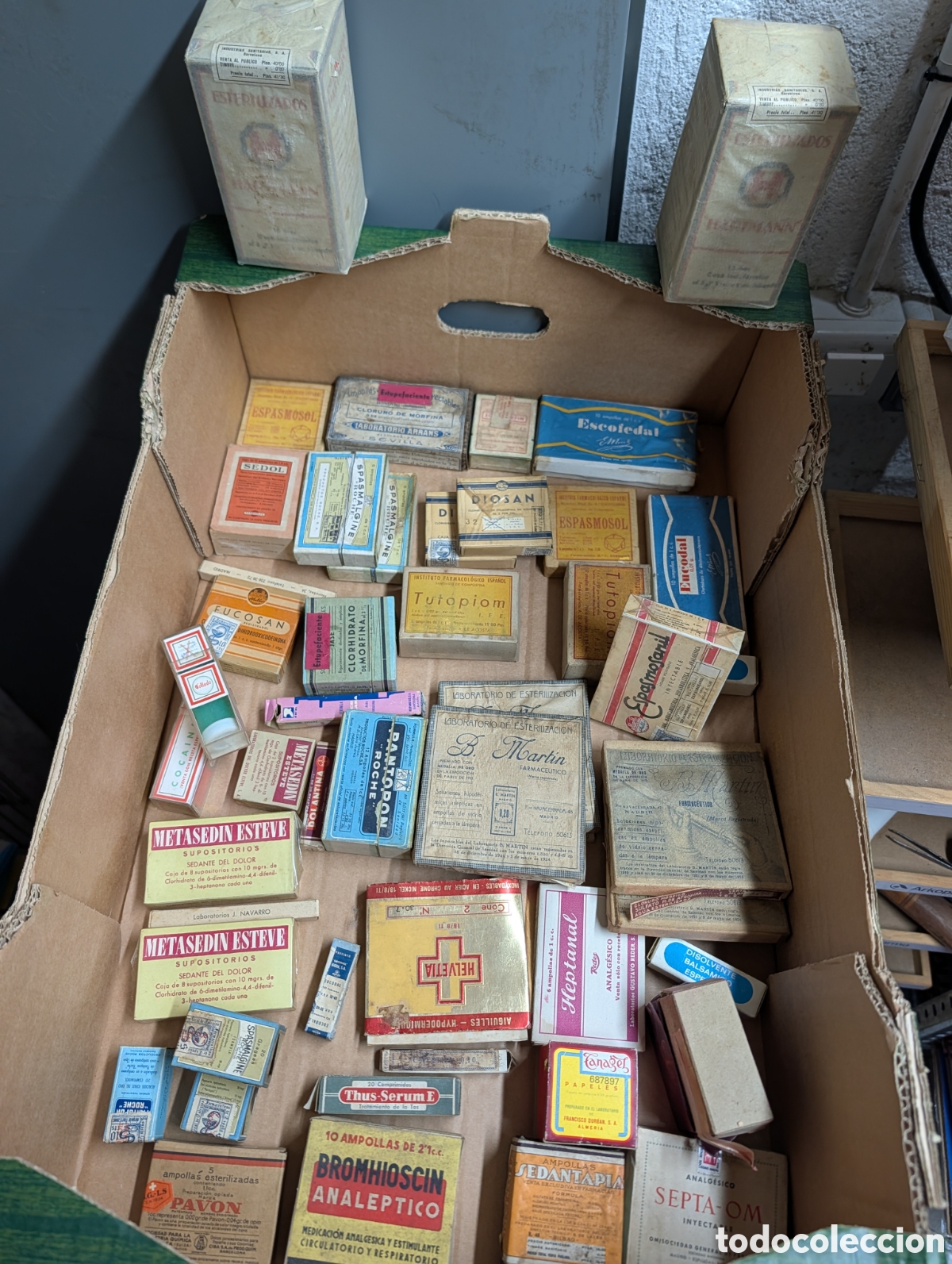 Oggetti Antichi: Gran Lote Colecci&oacute;n Medicamentos Antiguos - Farmacia Hist&oacute;rica Justel (Vigo) - Especialidades y Labo