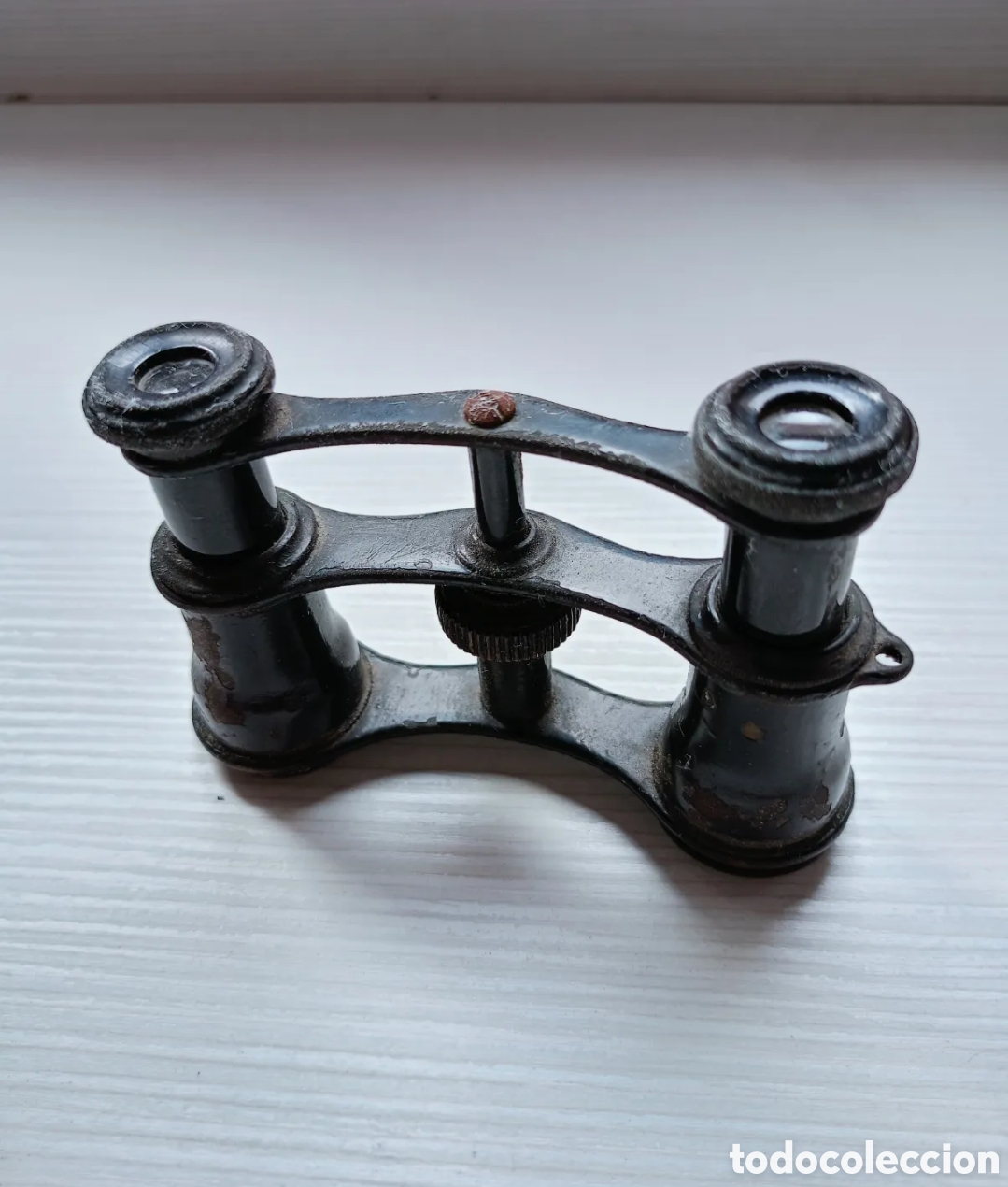 Antiquit&auml;ten: Antiguos anteojos prism&aacute;ticos binoculares en metal negro