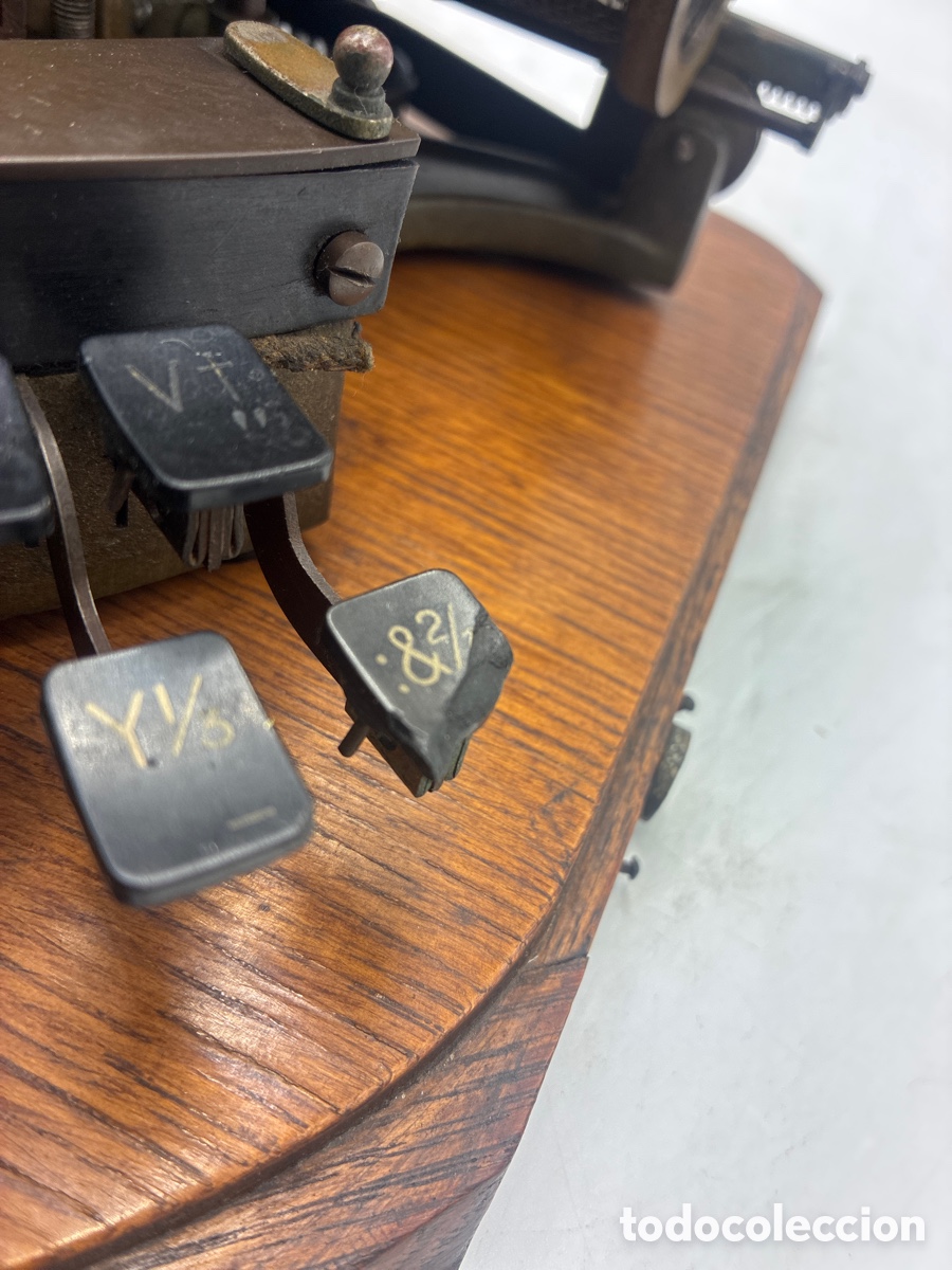 Antig&uuml;edades: M&aacute;quina de escribir Hammond n&uacute;mero 2. - Foto 3