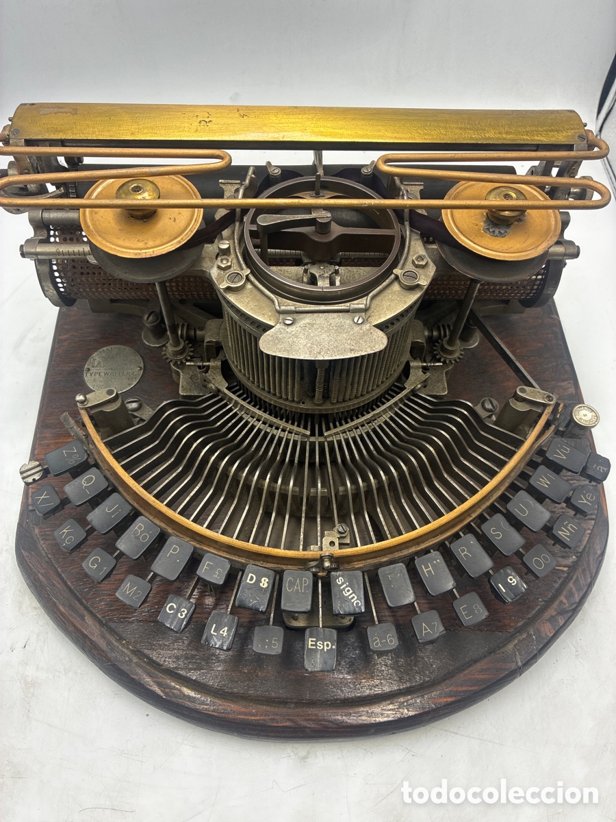 Antig&uuml;edades: M&aacute;quina de Escribir Hammond n&uacute;mero 2.
