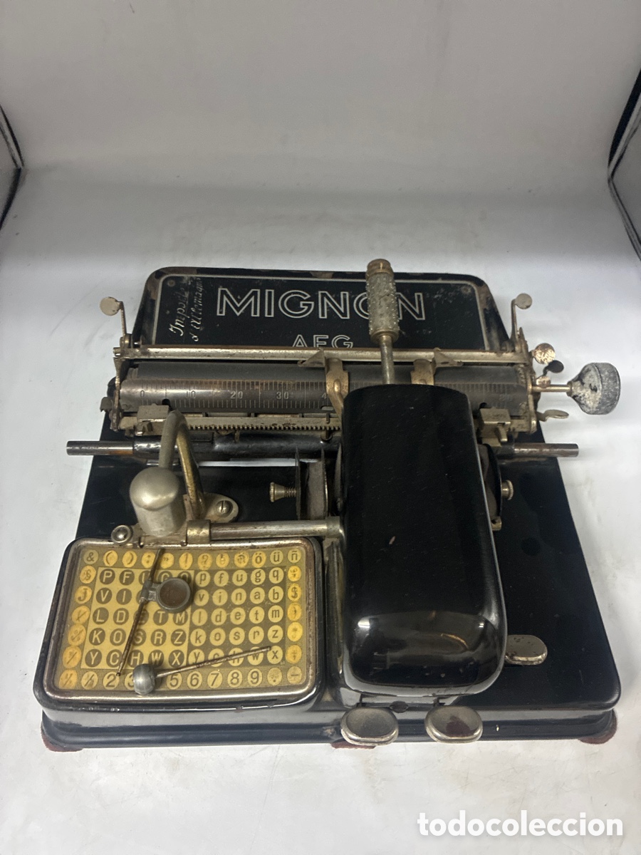 Antig&uuml;edades: M&aacute;quina de Escribir Mignon N&uacute;mero 4. - Foto 1