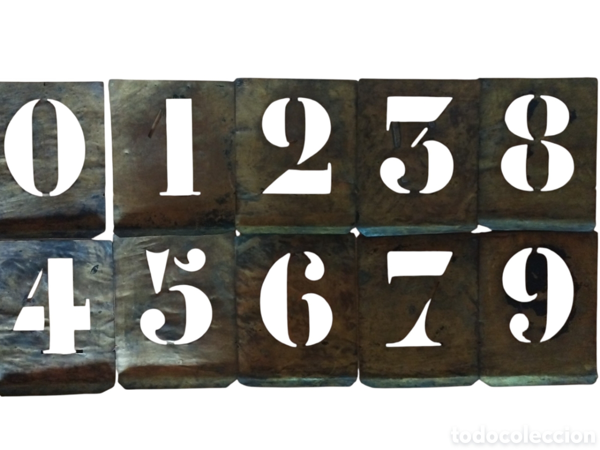 Antig&uuml;edades: ANTIGUAS MATRICES DE N&Uacute;MEROS DE LAT&Oacute;N PARA MARCAR CAJAS DE MADERA, SACOS...