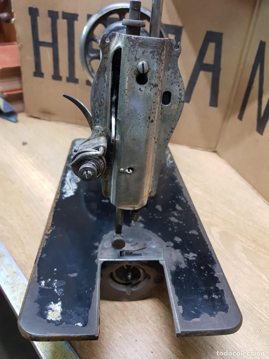 Antig&uuml;edades: ANTIGUA MAQUINA DE COSER SINGER - Foto 3