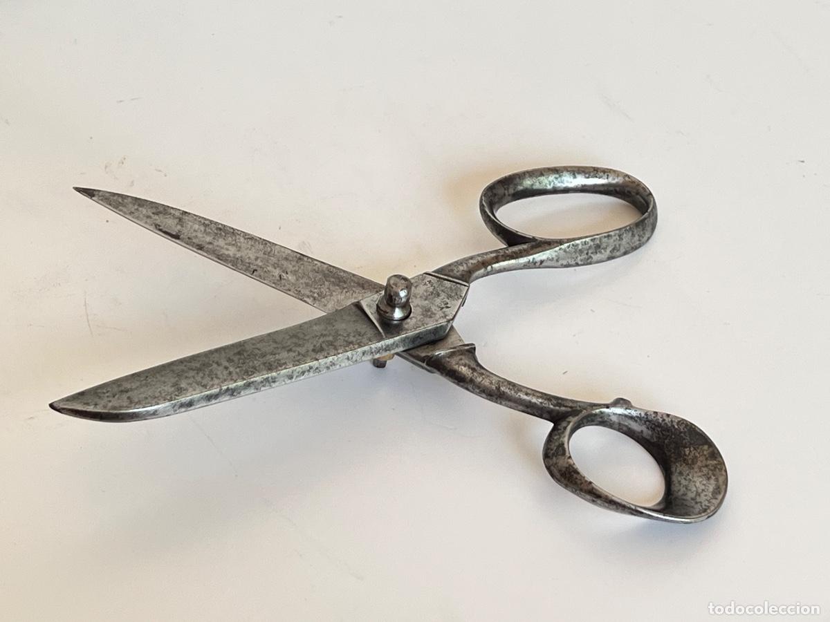Antig&uuml;edades: Tijeras de sastre 22 cm con marca - Foto 3