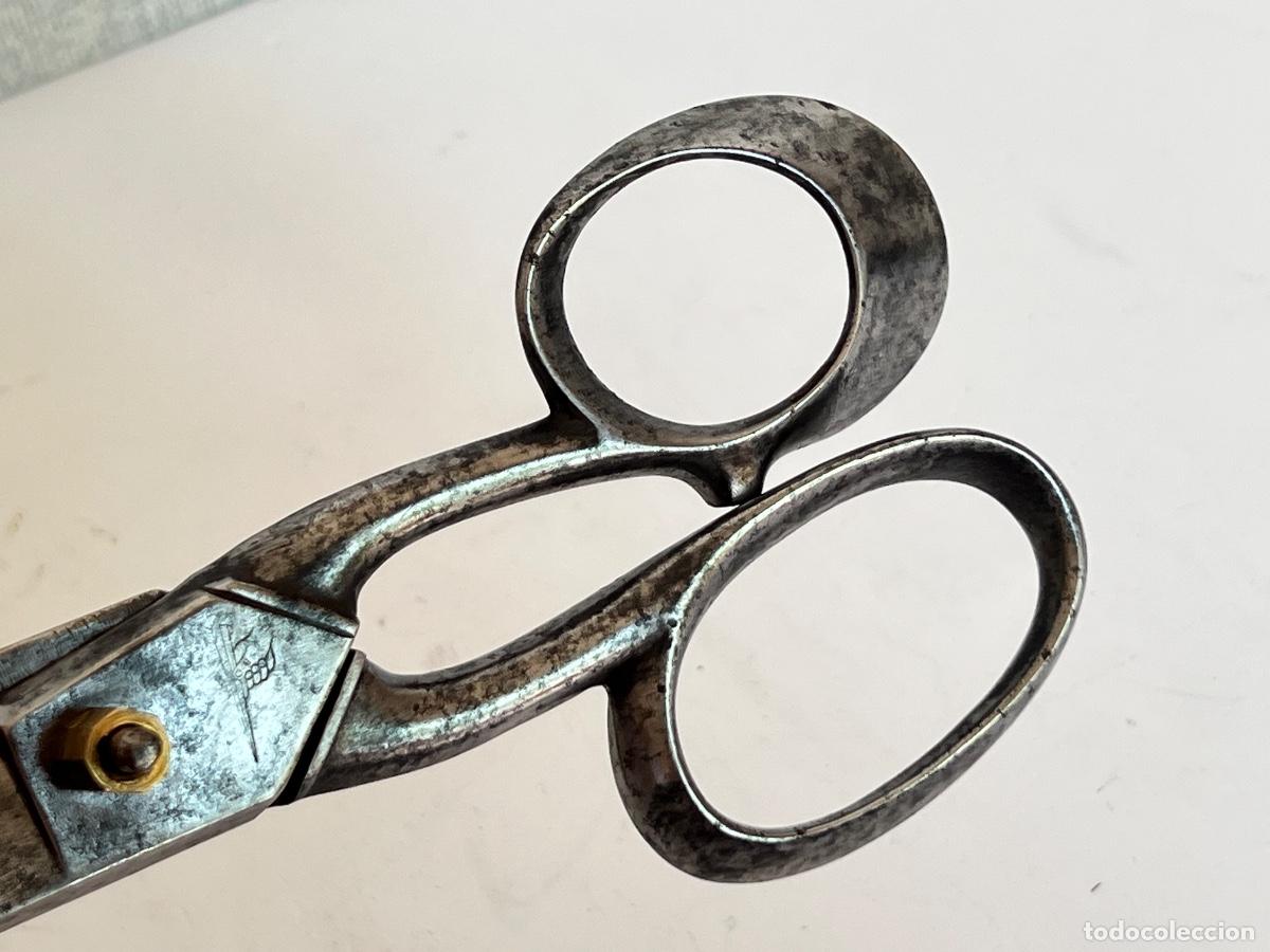 Antig&uuml;edades: Tijeras de sastre 22 cm con marca - Foto 5