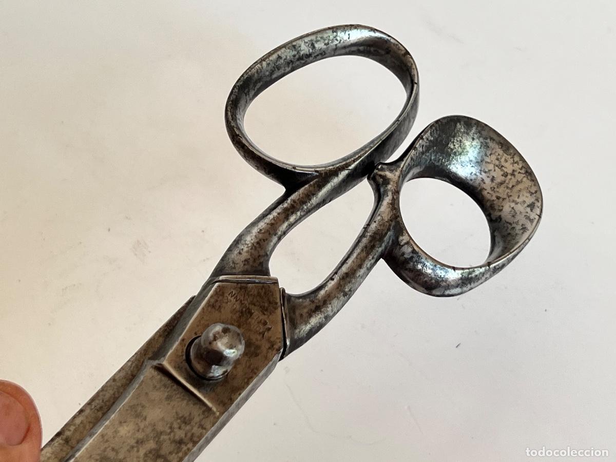 Antig&uuml;edades: Tijeras de sastre 22 cm con marca - Foto 6