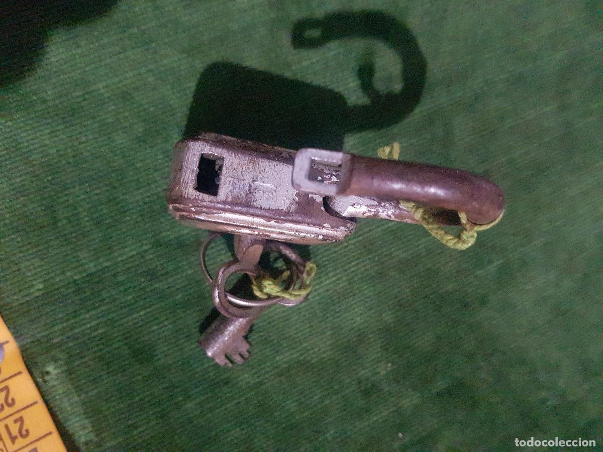 Antig&uuml;edades: ABUS GERMANY CANDADO CON DOS LLAVES SIN REMACHES - Foto 3