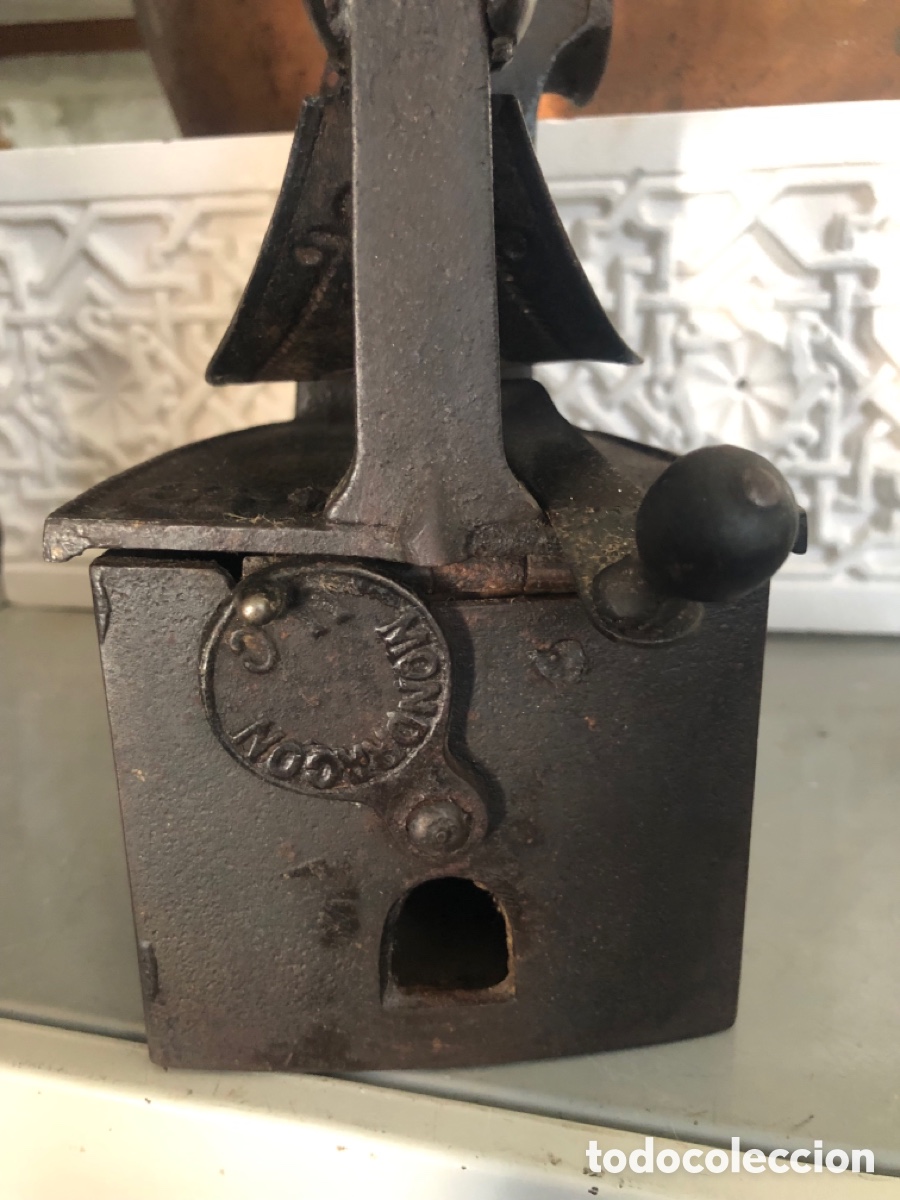 Antig&uuml;edades: ANTIGUA PLANCHA CARBON - Foto 2