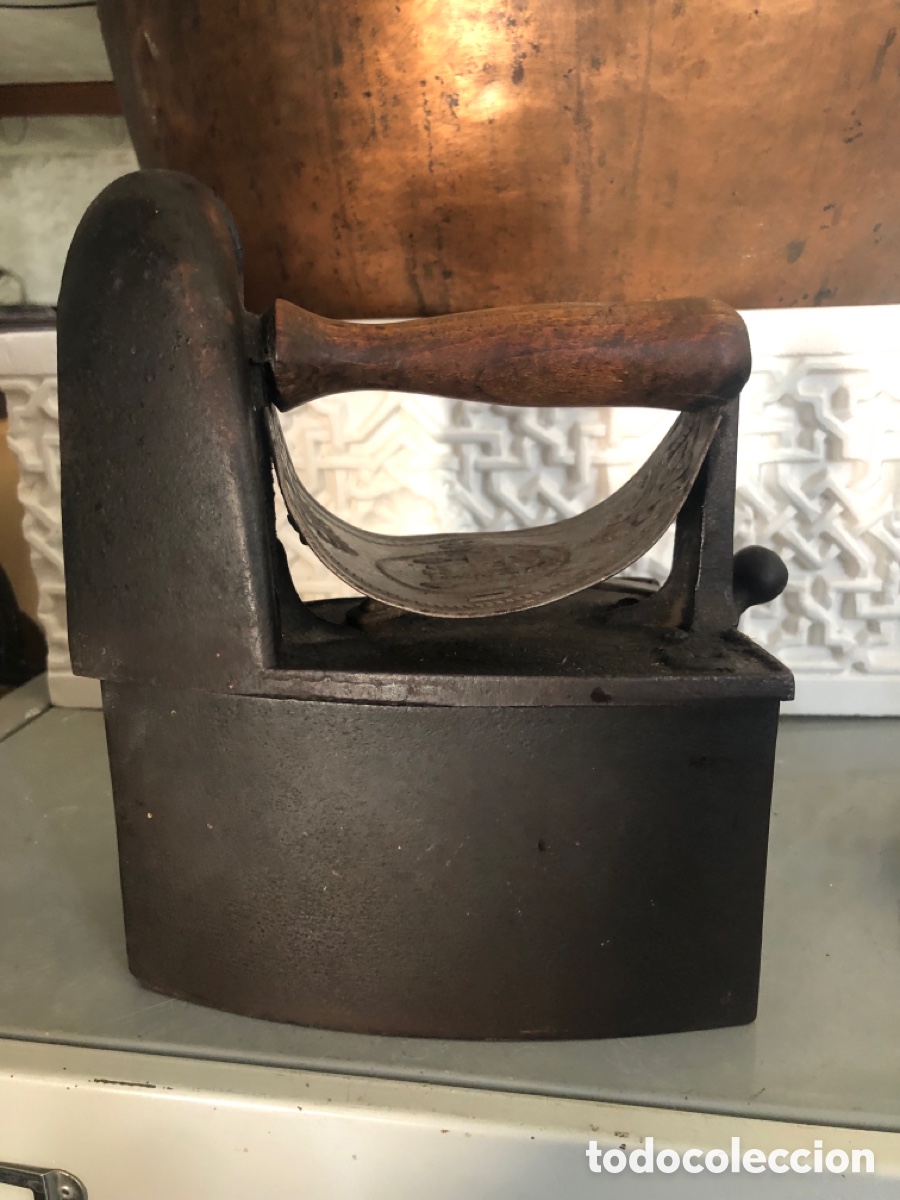 Antig&uuml;edades: ANTIGUA PLANCHA CARBON - Foto 3