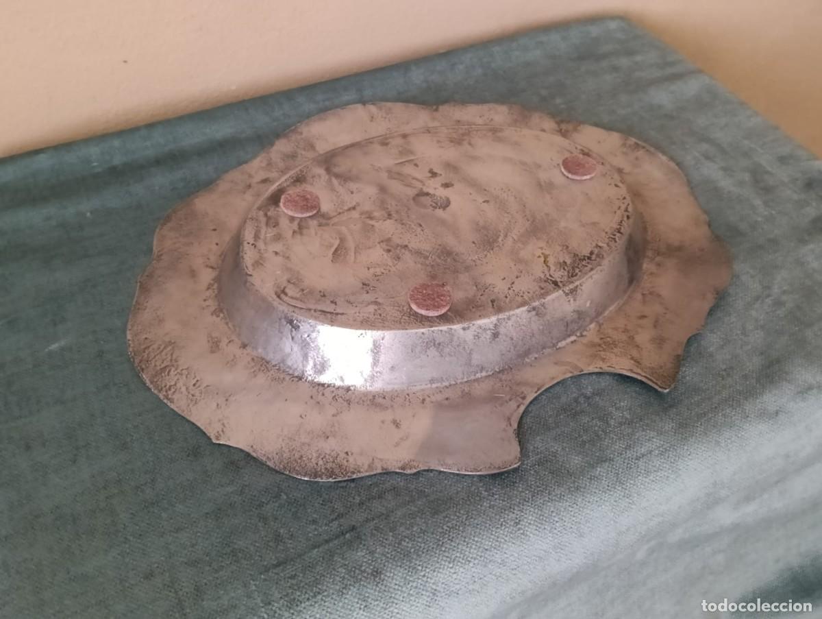 Antig&uuml;edades: BANDEJA DE BARBERO - PELTRE - Foto 3