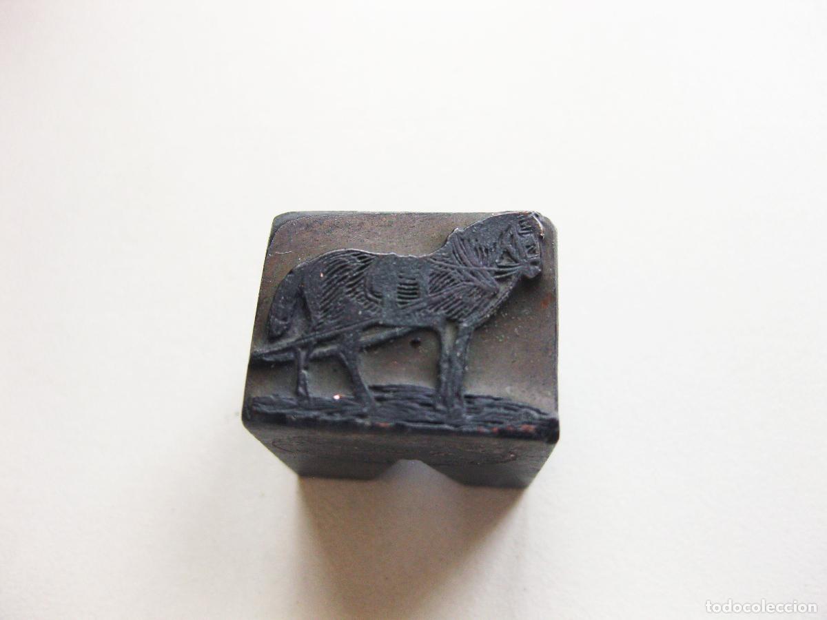 Antig&uuml;edades: ANTIGUO TIPO DE IMPRENTA CON EL DISE&Ntilde;O DE UN CABALLO DE TIRO. TAMP&Oacute;N DE TINTA. ANIMALES