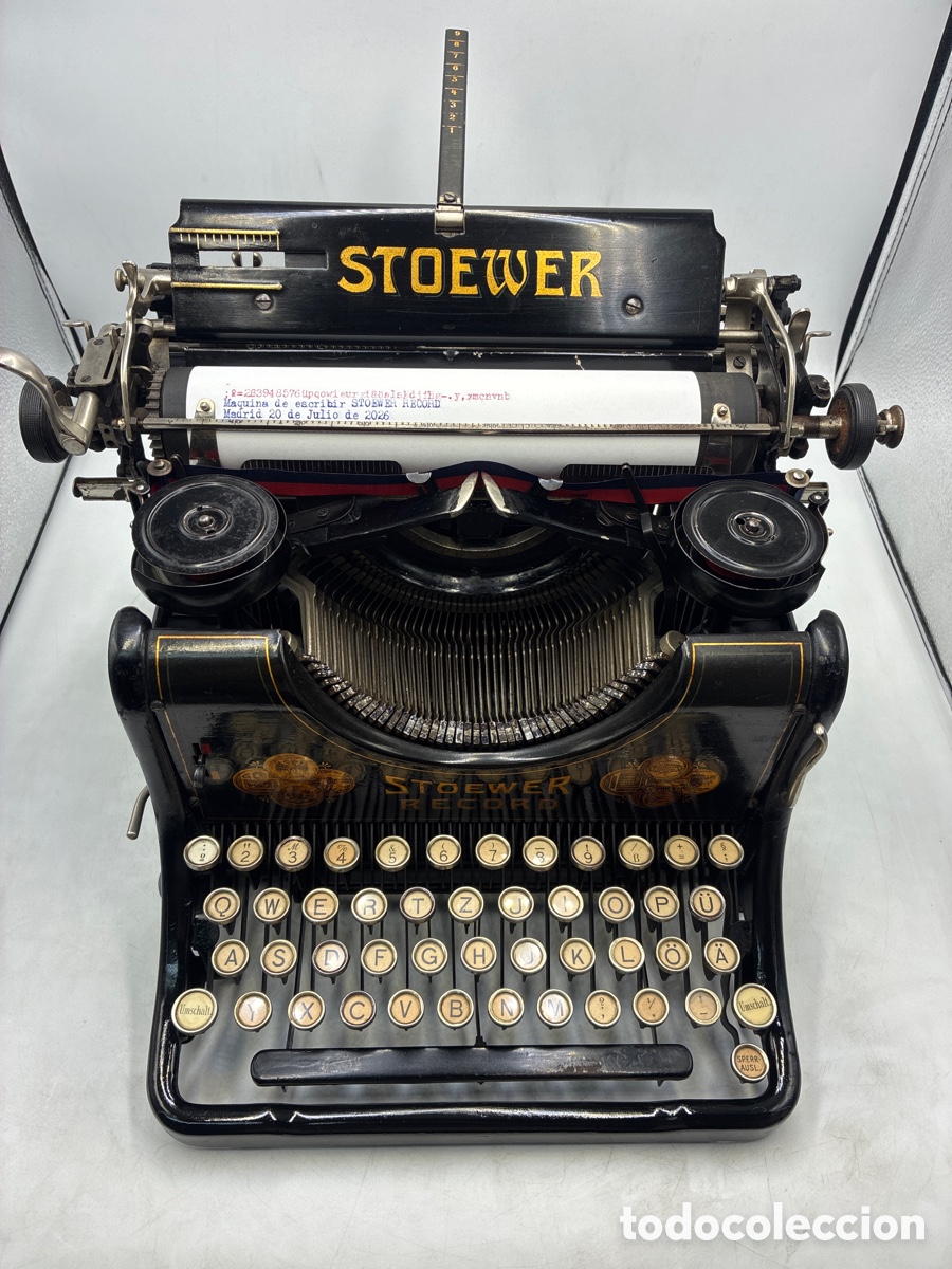 Antig&uuml;edades: M&aacute;quina de escribir Stoewer.