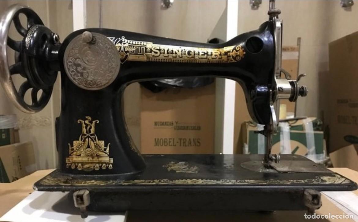 Antig&uuml;edades: M&Aacute;QUINA DE COSER SINGER