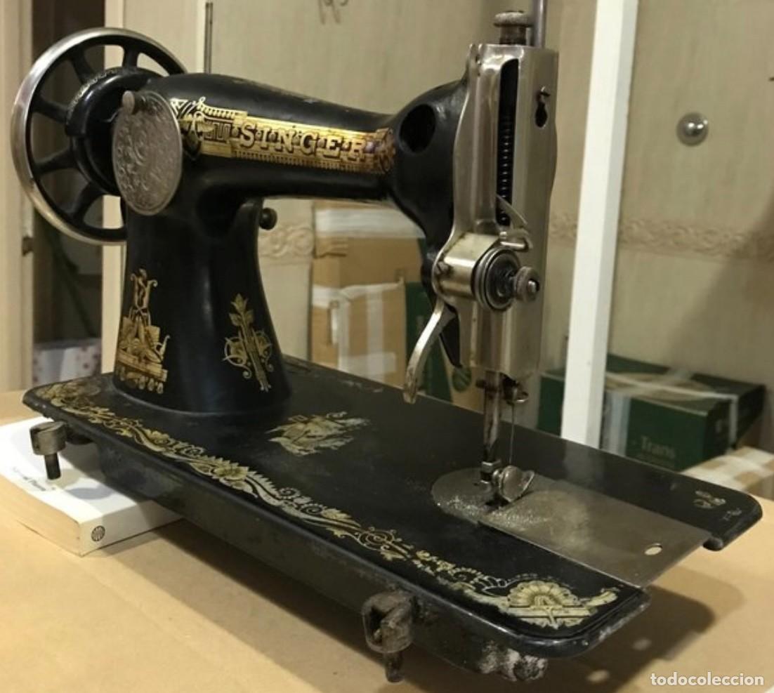 Antig&uuml;edades: M&Aacute;QUINA DE COSER SINGER - Foto 3