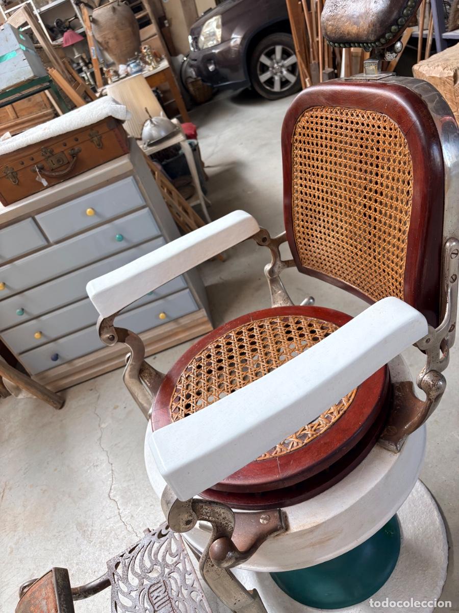 Antig&uuml;edades: Silla barbero antigua - Foto 4