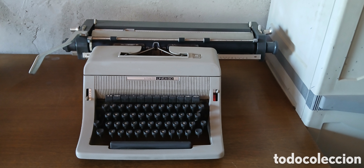 Antig&uuml;edades: MAQUINA ESCRIBIR OLIVETTI LINEA 90 - Foto 2