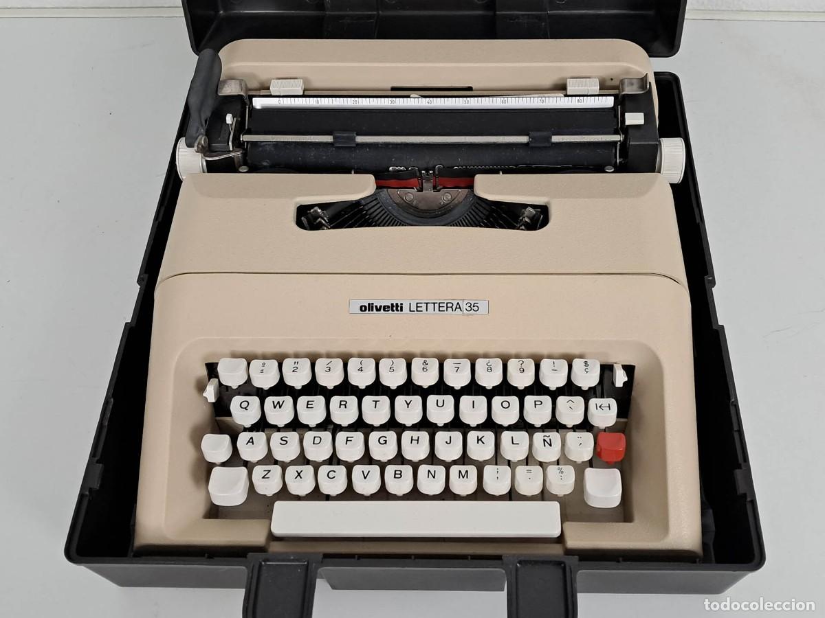 Antig&uuml;edades: M&aacute;quina de escribir Olivetti Lettera 35