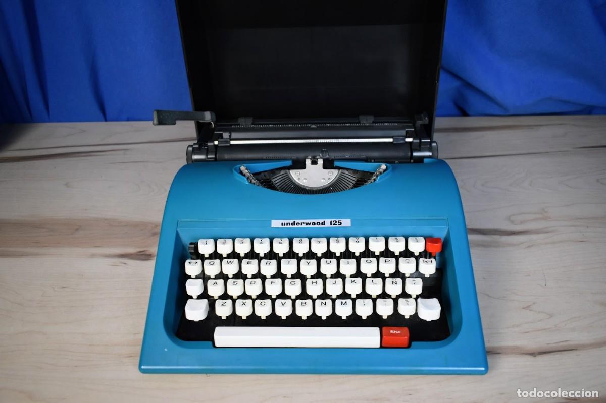 Antig&uuml;edades: Maquina de escribir Underwood 125 a&ntilde;os 70