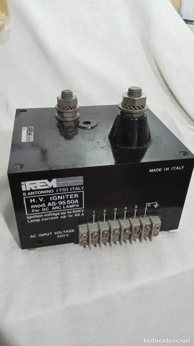 Antig&uuml;edades: Ignitor de Alta Tensi&oacute;n IREM Mod. AS-9550A - Cine / Westrex / Kelonik - No probado