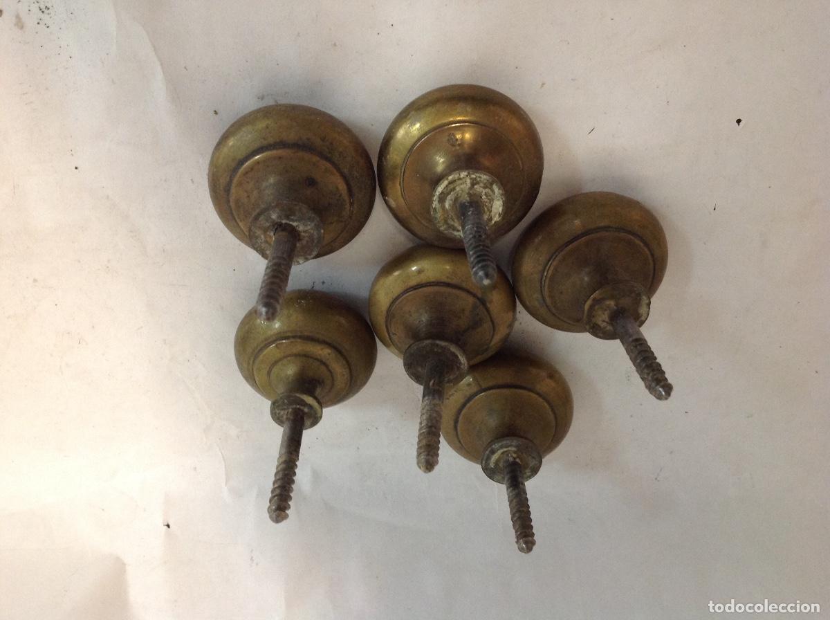 Antig&uuml;edades: Seis pomos debronce antig&uuml;os - Foto 2