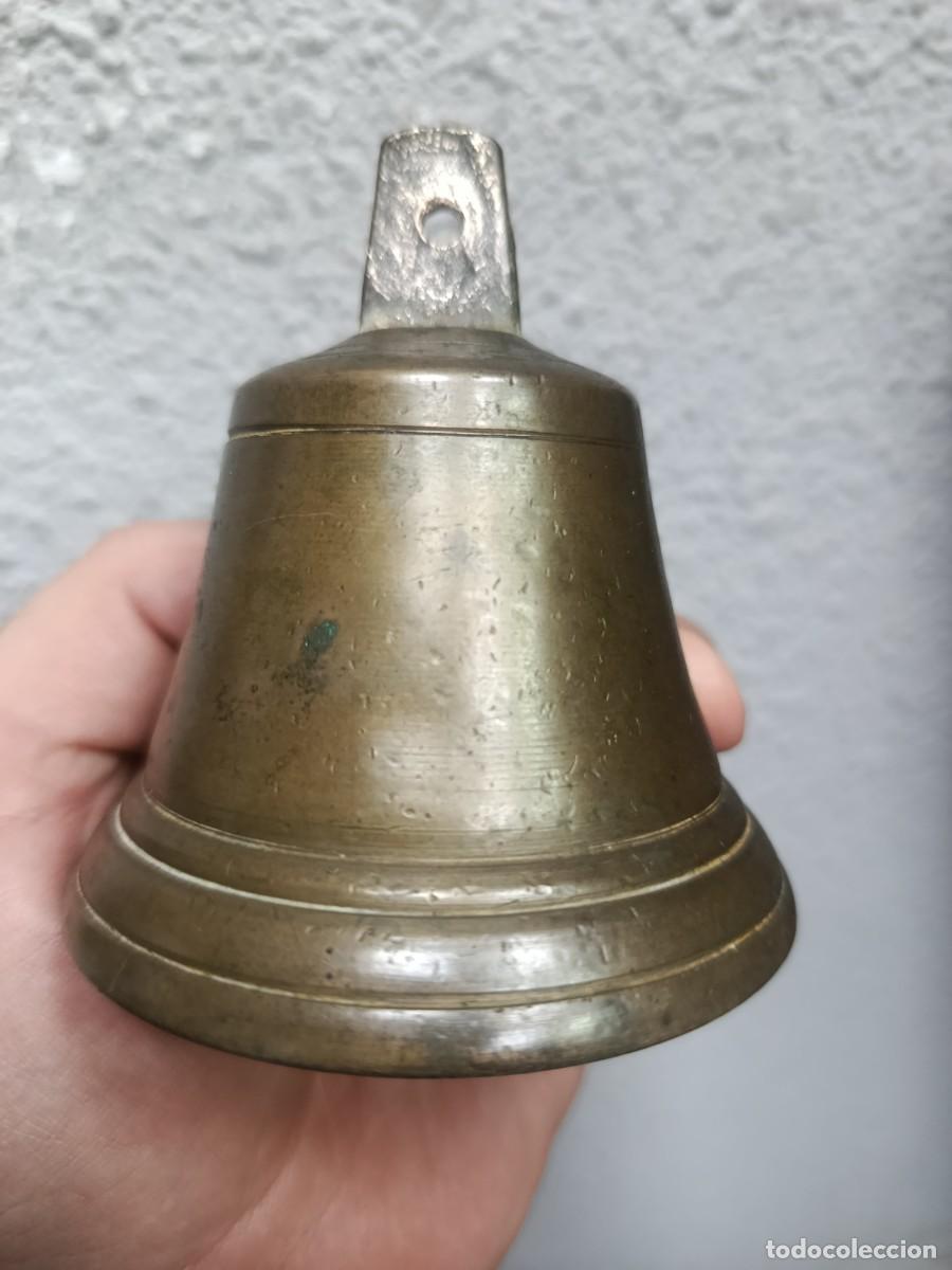 Antig&uuml;edades: Campana de bronce antigua
