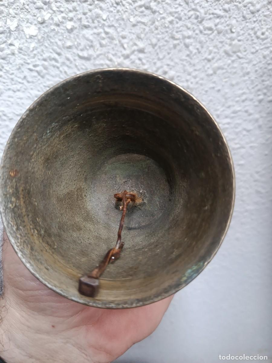Antig&uuml;edades: Campana de bronce antigua - Foto 3