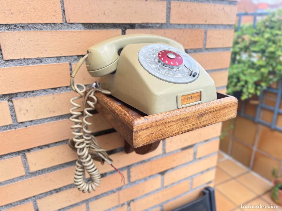 Tel&eacute;fonos: Tel&eacute;fono ERICCSON con plataforma de madera