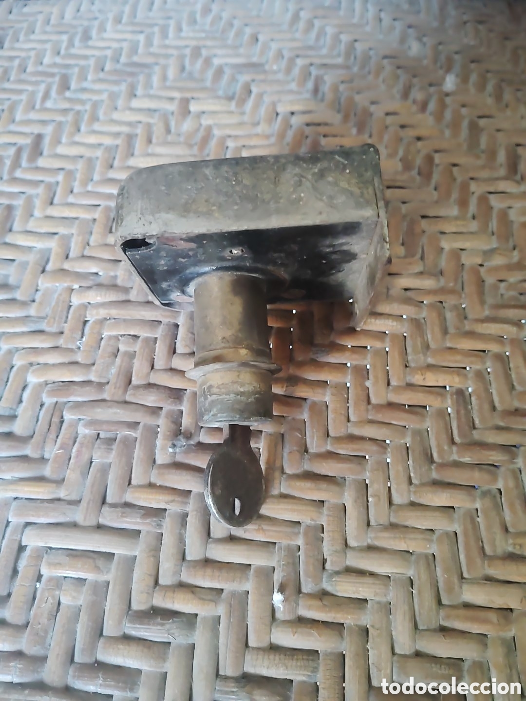 Antig&uuml;edades: Cerradura Urko. Funcionando. Con llave - Foto 2