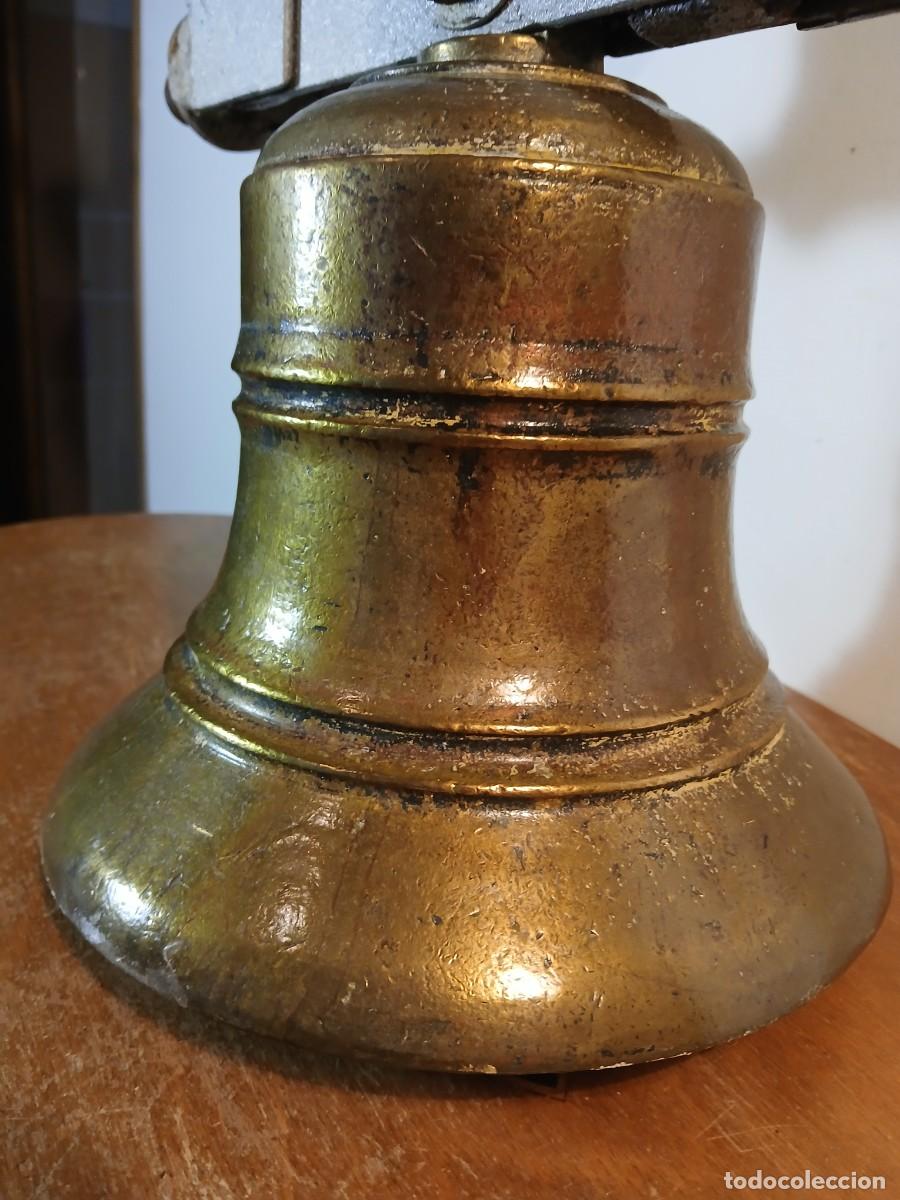 Antig&uuml;edades: Campana en bronce con balancin - Foto 3