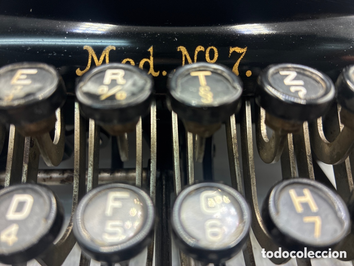 Antig&uuml;edades: M&aacute;quina de escribir Adler modelo 7. - Foto 2