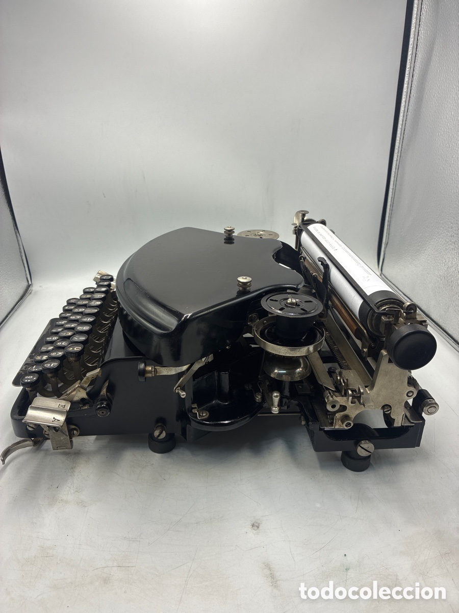 Antig&uuml;edades: M&aacute;quina de escribir Adler modelo 7. - Foto 6