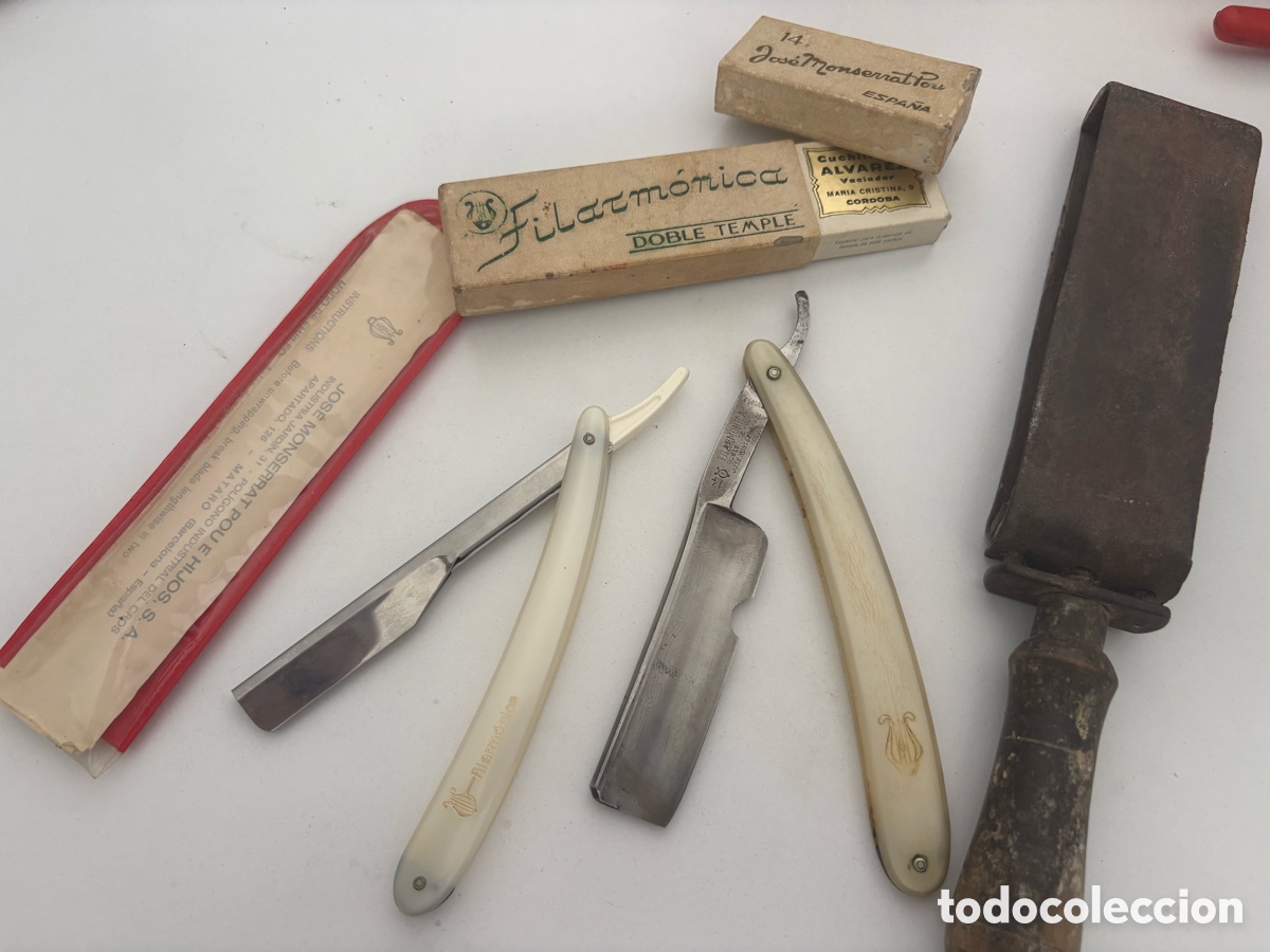 Antig&uuml;edades: Lote 2 navajas Filarm&oacute;nica | Incluido afilador