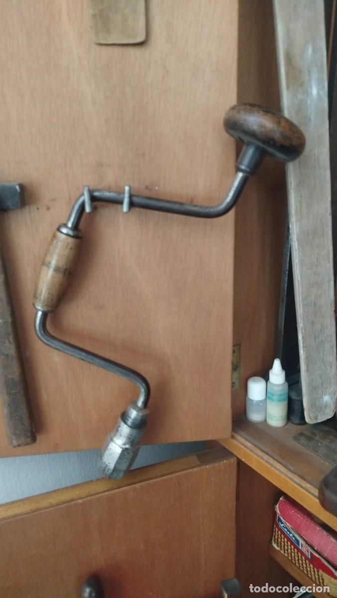 Antig&uuml;edades: berbiqu&iacute; o taladro manual de carpintero