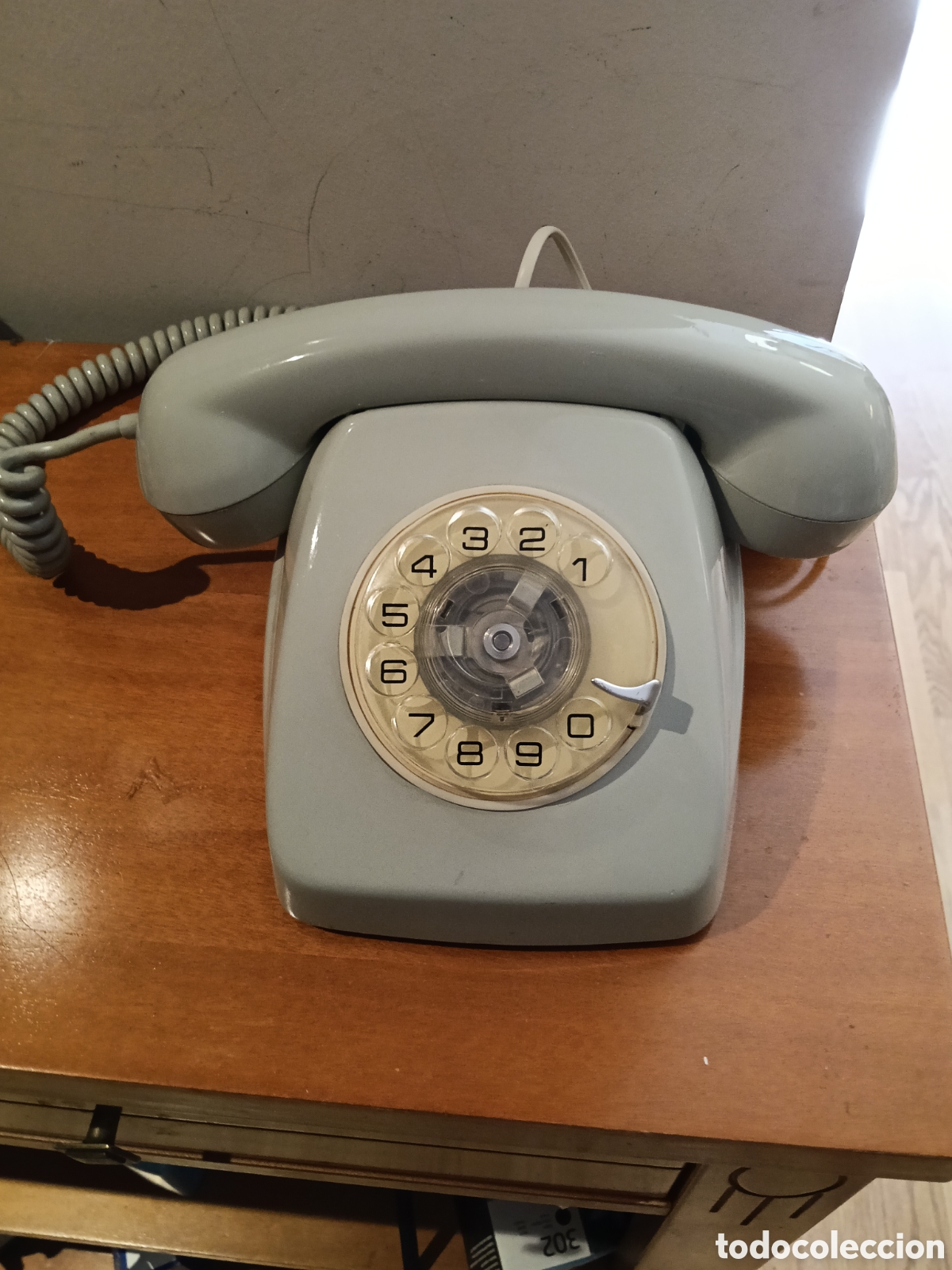 Tel&eacute;fonos: TELEFONO HERALDO SOBREMESA