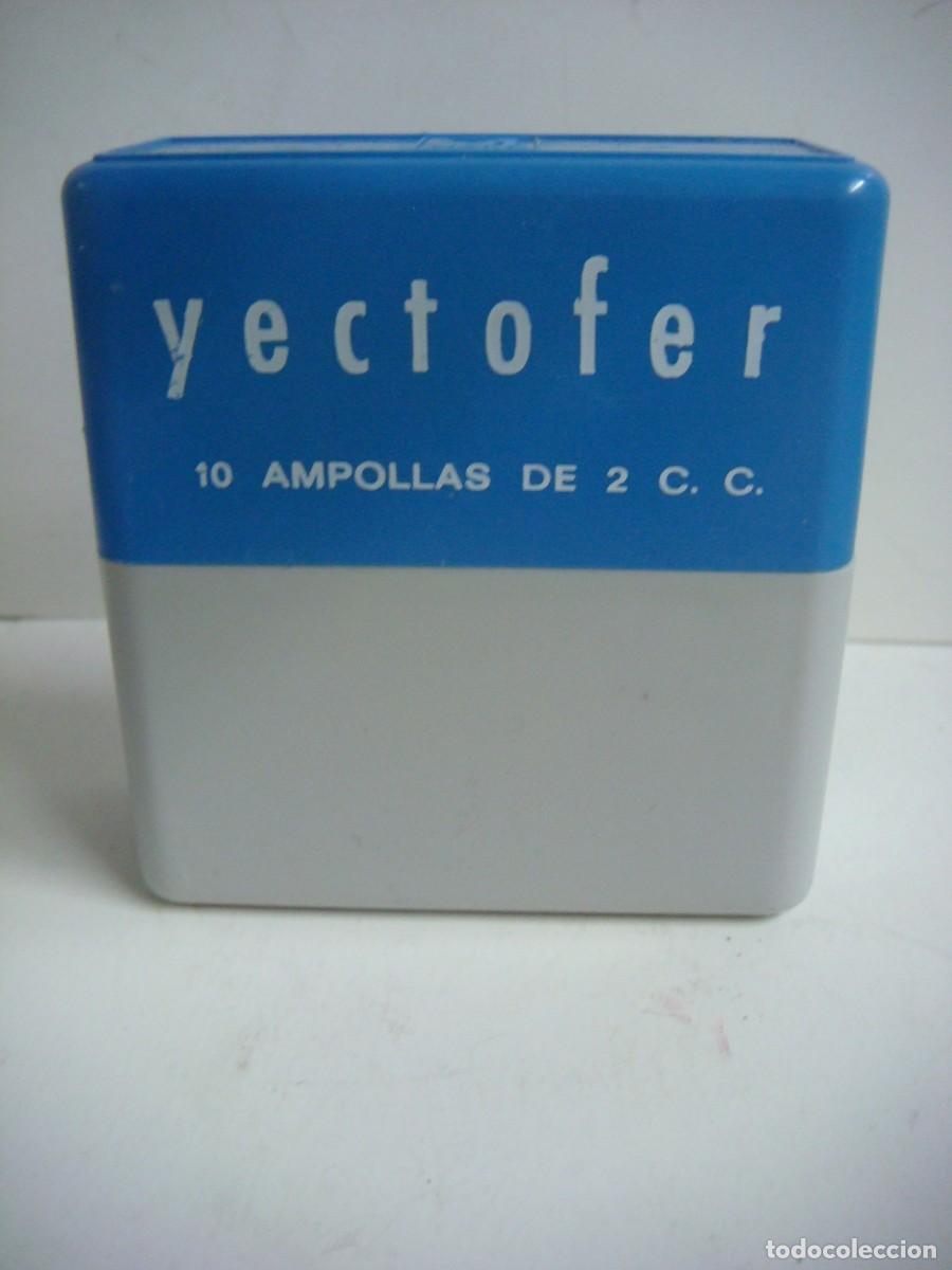 Antig&uuml;edades: CAJITA DE PLASTCO DE AMPOLLAS YECTOFER-CAJ-G-N&ordm;-26